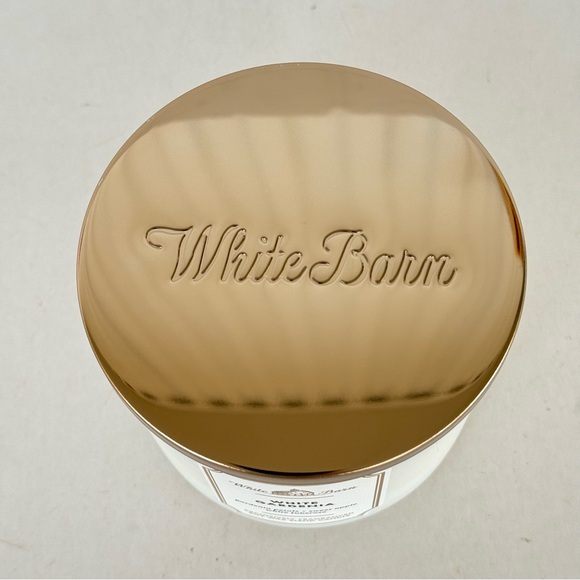 Bath & Body Works White Barn White Gardenia 3-Wick Candle 14.5oz NEW - Picture 6 of 6
